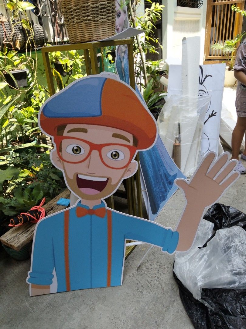 Blippi Cutout Standee (Category: Kids Toys) located in Valenzuela. Submitted by chris_cruz (Listing ID 1436872411, Image 1). Description: -TAKE ALL!!! - Blippi cutout standee - Features Blippi in his signature outfit - Sturdy and easy to set up - Great for parties and room decor - Perfect for photo opportunities - Self-standing design.