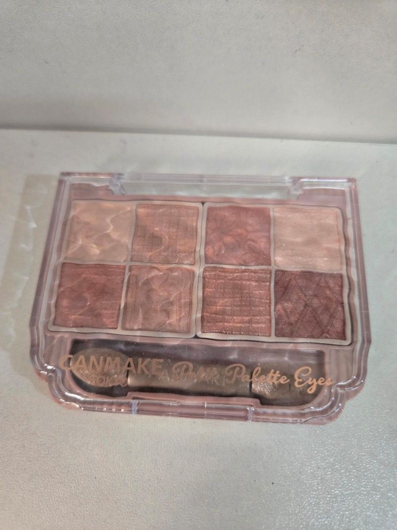 Canmake Eyeshadow (Category: Makeup) located in Manila. Submitted by agnescang (Listing ID 1436828430, Image 1). Description: used max 3x.