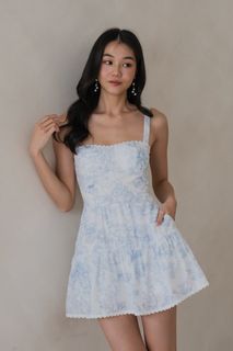 (Category: ) located in . Submitted by bluenchantedcloset (Listing ID 1436878726, Image 1). Description: .