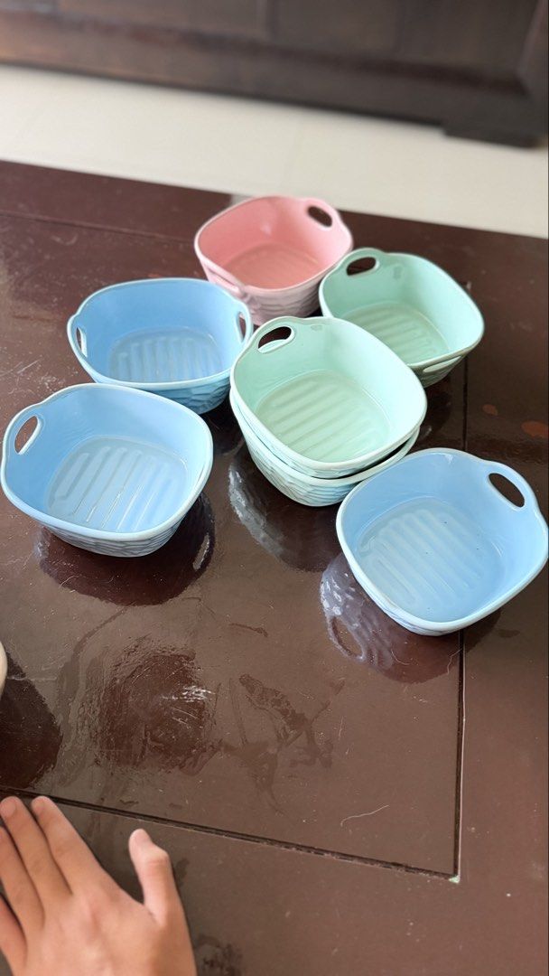 Ceramic bowl449560727132590082