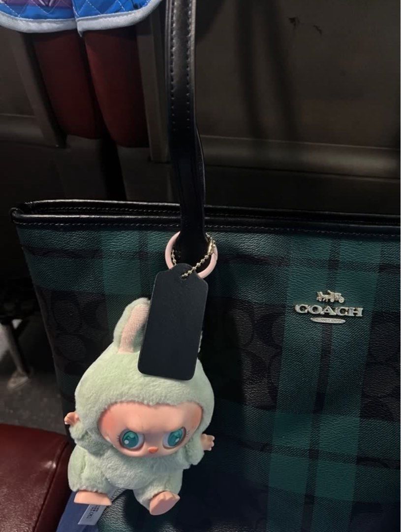 Coach City Tote Bag (Category: Luxury Bags & Wallets) located in Lipa City. Submitted by msmarison (Listing ID 1436850106, Image 3). Description: For Sale: Coach City Tote Bag – ₱3,200 Purchased this year and still in like-new condition. Selling it because I’m now working from home and no longer have much use for it. For those interested, feel free to send me a DM on Instagram so I can share the actual photos (ig: msmarison) Location: Batangas Ca