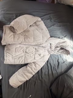 （分類：）位於 。 由 katarinnabluuu 提交（商品編號 1436926720，圖片 1）。簡介： 。