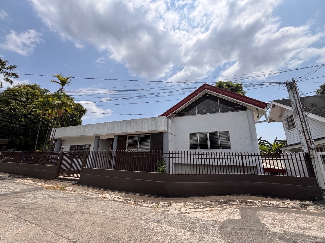 (Category: ) located in . Submitted by habitto (Listing ID 1436926200, Image 1). Description: .