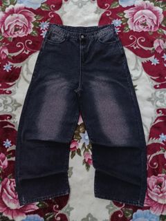 (Category: ) located in . Submitted by cidthrifted (Listing ID 1436975194, Image 1). Description: .