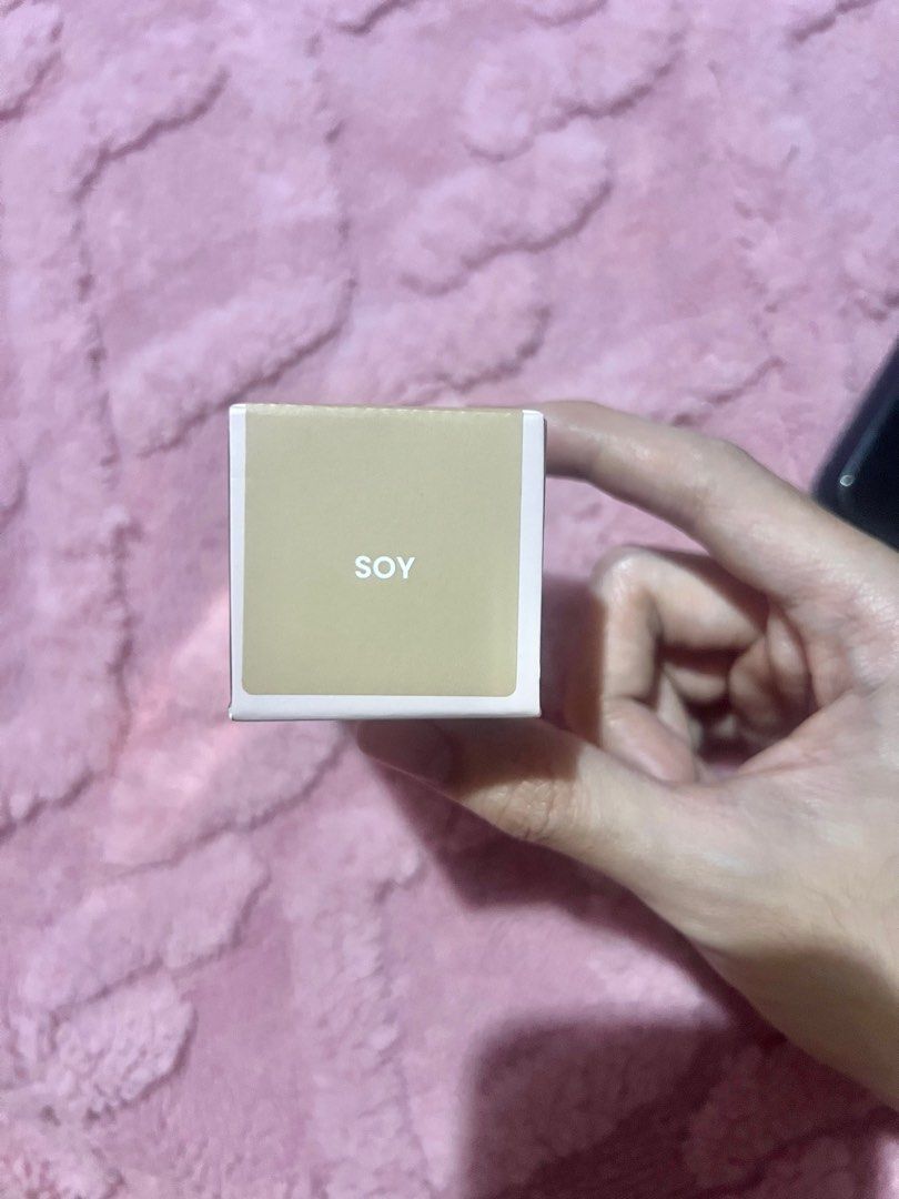 Detail Fresh Filter Foundation (Category: Makeup) located in Binan City. Submitted by imaaronreyes (Listing ID 1436834520, Image 2). Description: Detail fresh filter foundation Used once Shade: Soy Price: 180.