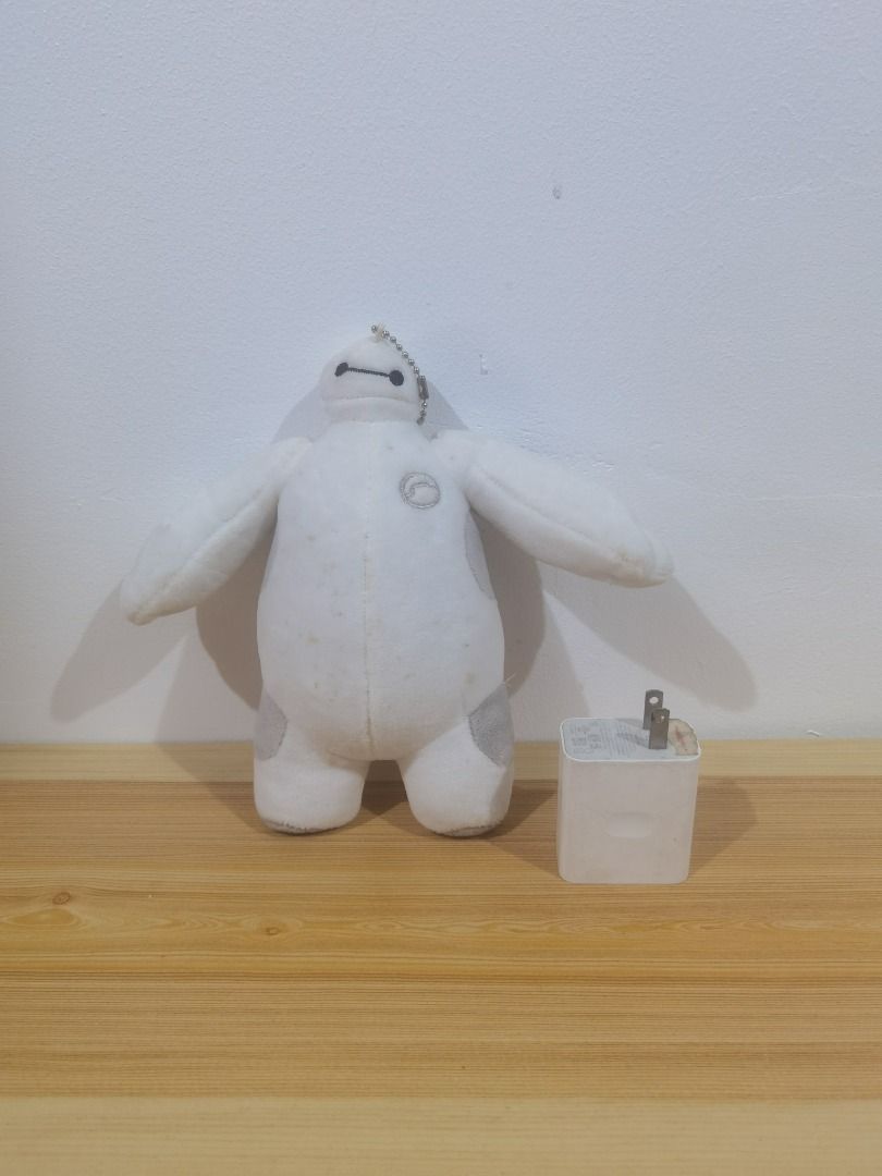 Disney - Big Hero 6 - Baymax Plush Charm (Category: Plushies & Soft Toys) located in Taguig. Submitted by kalabasza (Listing ID 1436832342, Image 2). Description: 📌 This is a preloved item. Please manage your expectation. 📌 Actual item posted. Cut etiketa. Needs wash po. 📌 Product Color may slightly vary due to Photographic Lighting. 📌 Location: Taguig 📌 MOP: GCash. Payment first before ship. 📌 MOD: J&T, LBC, GoGo or Lalamove. 📌 DF/SF at b