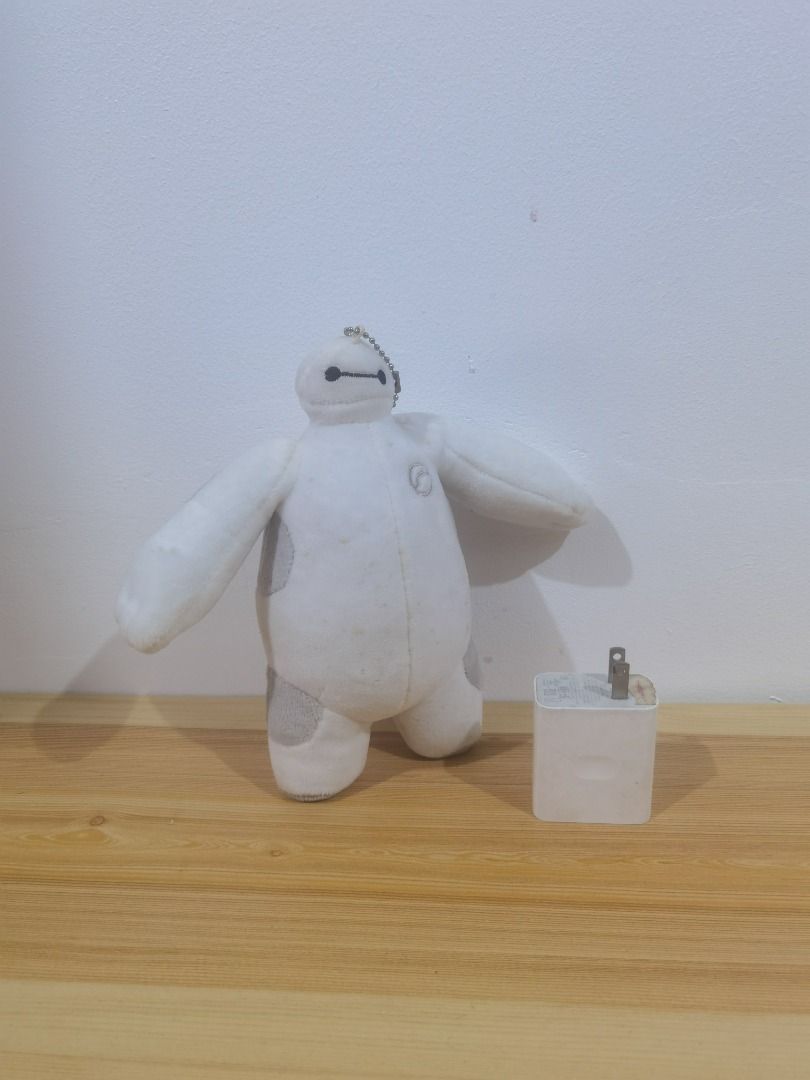 Disney - Big Hero 6 - Baymax Plush Charm (Category: Plushies & Soft Toys) located in Taguig. Submitted by kalabasza (Listing ID 1436832342, Image 1). Description: 📌 This is a preloved item. Please manage your expectation. 📌 Actual item posted. Cut etiketa. Needs wash po. 📌 Product Color may slightly vary due to Photographic Lighting. 📌 Location: Taguig 📌 MOP: GCash. Payment first before ship. 📌 MOD: J&T, LBC, GoGo or Lalamove. 📌 DF/SF at b