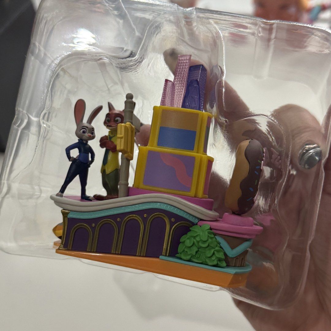 Zootopia Float Hong Kong Disneyland Zootopia Parade Float, Hobbies & Toys, Toys ...