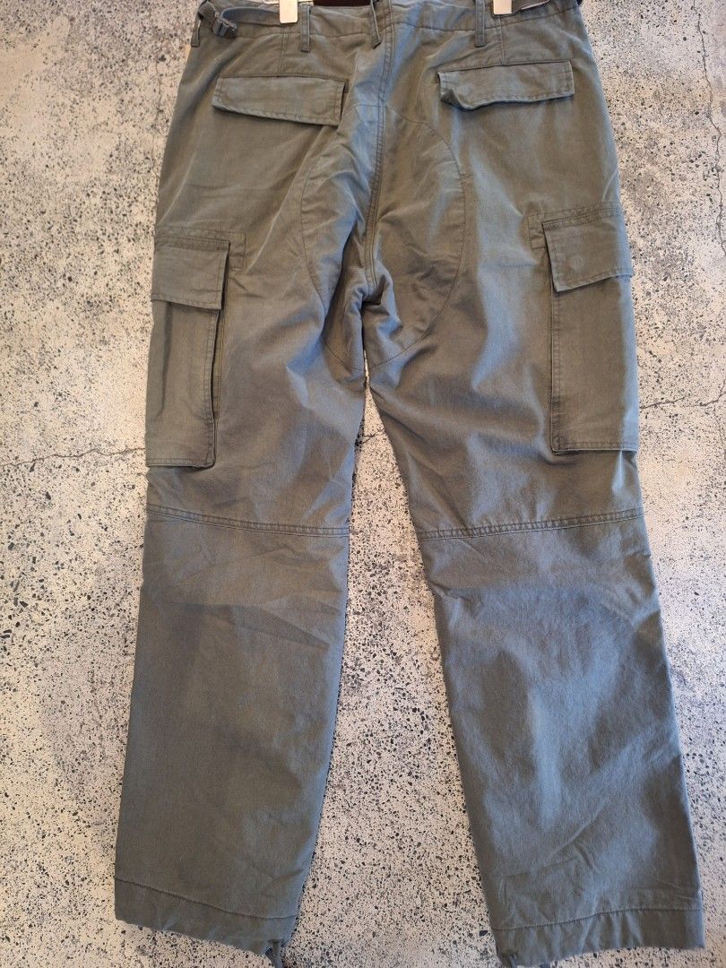 Double RL ralph lauren cargo pants (Category: Jeans) located in Muntinlupa City. Submitted by kstefanomela14 (Listing ID 1436948380, Image 2). Description: RRL Ralph Lauren cargo pants Olive green, khaki brown, black Size 32, 34, 36, 38 Cod Cop lalamove Lbc j&t.