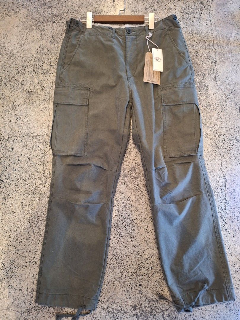 Double RL ralph lauren cargo pants (Category: Jeans) located in Muntinlupa City. Submitted by kstefanomela14 (Listing ID 1436948380, Image 1). Description: RRL Ralph Lauren cargo pants Olive green, khaki brown, black Size 32, 34, 36, 38 Cod Cop lalamove Lbc j&t.