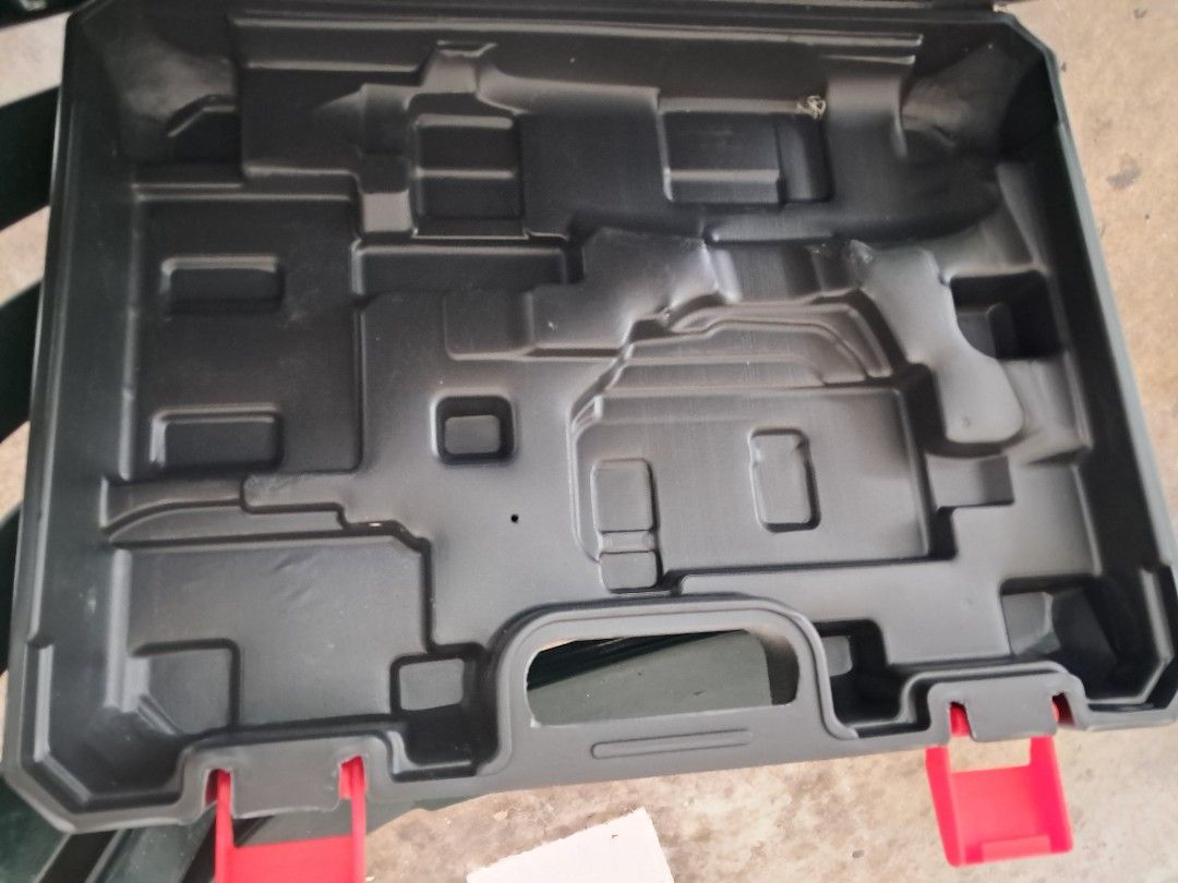 empty task toolbox (Category: Storage Boxes & Baskets) located in Singapore. Submitted by janny987 (Listing ID 1436926747, Image 3). Description: .