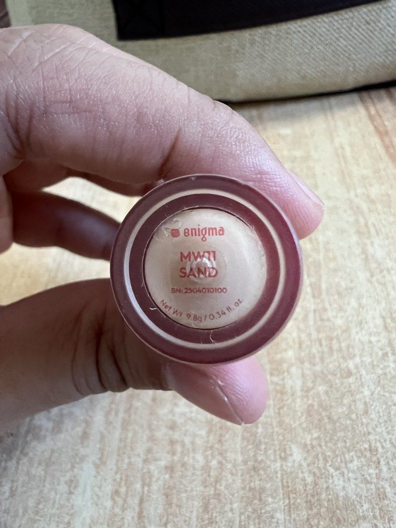 Enimga Skintroduction Longwear Liquid Concealer - Sand (Category: Makeup) located in Bacoor. Submitted by dclttrng171 (Listing ID 1437015299, Image 2). Description: Shade: Sand Medium-Warm Rosy Undertone. Swatched only. No box included. Rest assured that applicator will be disinfected before shipout..