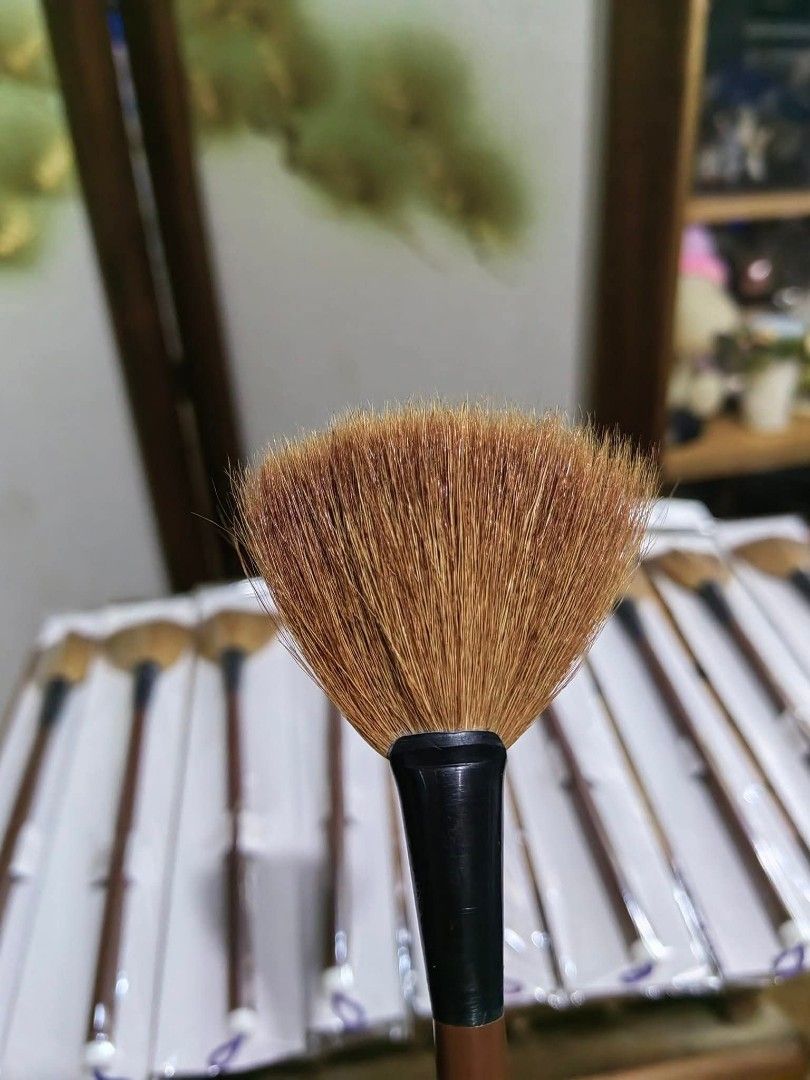 Fan Shaped Caligraphy or art paint brush (Category: Art & Prints) located in Cebu City. Submitted by dudes_villanueva (Listing ID 1436834667, Image 2). Description: Fan Shaped Caligraphy or art paint brush 📌Sealed 50 per Piece.