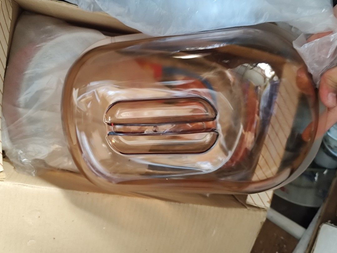 FFO-84B Electric Food Warmer (Category: Food Organization & Storage) located in Las Pinas. Submitted by jphshoppe (Listing ID 1436983756, Image 2). Description: - Electric food warmer (FFO-84B) - Color: Red and Silver - Stainless steel interior - Clear lid - Includes power cord - Comes with original packaging and documentation - Keeps food warm - Two-prong plug -110 volts.