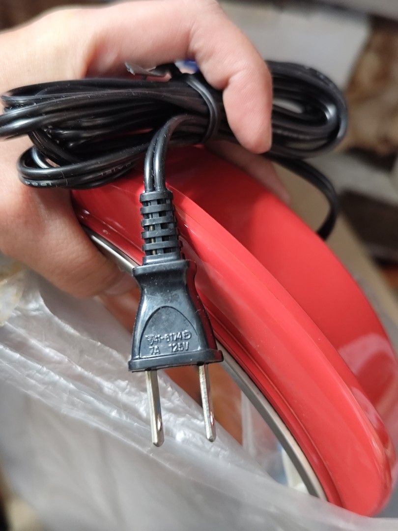FFO-84B Electric Food Warmer (Category: Food Organization & Storage) located in Las Pinas. Submitted by jphshoppe (Listing ID 1436983756, Image 3). Description: - Electric food warmer (FFO-84B) - Color: Red and Silver - Stainless steel interior - Clear lid - Includes power cord - Comes with original packaging and documentation - Keeps food warm - Two-prong plug -110 volts.