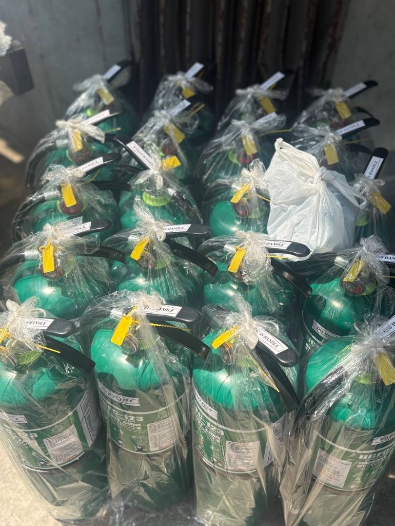 Fire Extinguisher Green 10lbs Specs: 123 (Category: Everything Else Others) located in Manila. Submitted by joeyroque09 (Listing ID 1436842228, Image 2). Description: Fire Extinguisher Green 10lbs Specs: 123 Price: 5000.