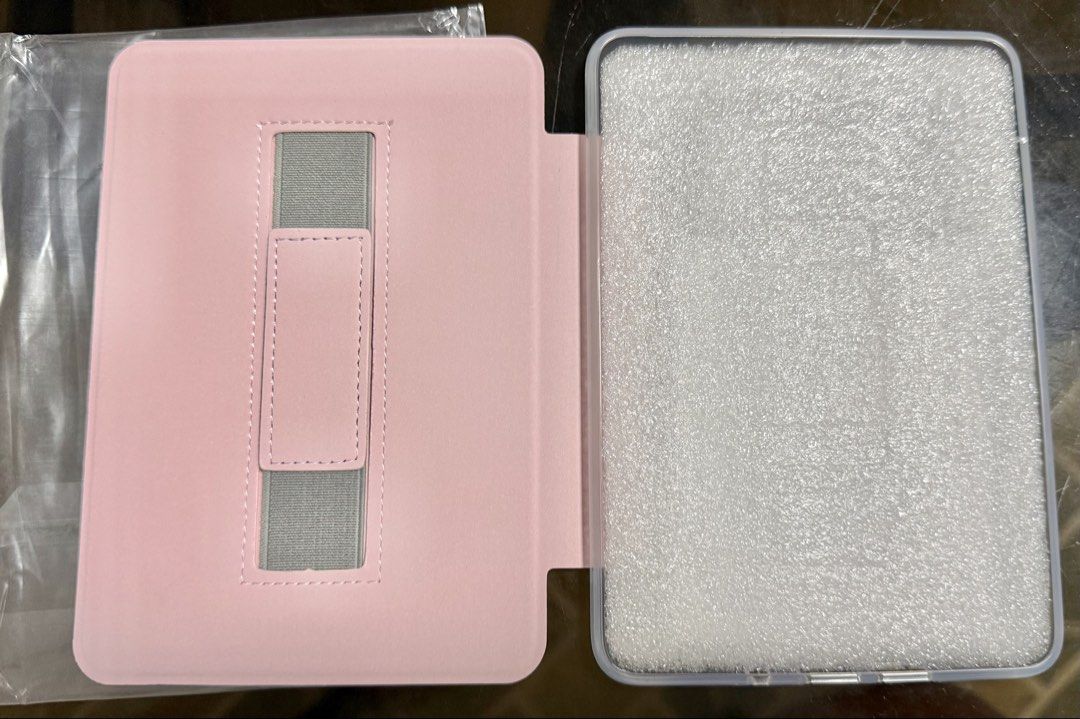 For Kindle 11th Generation 6.0” (MODLE NO. C2V2L3//RS23CV) (Category: Cases & Sleeves) located in Taytay. Submitted by grandwolf_d67be4 (Listing ID 1436846100, Image 2). Description: I just entered my Kindle era, but apparently, I haven’t mastered the “measuring things” era. This case arrived this morning, it’s gorgeous, and it’s currently having a mid-life crisis because it doesn’t fit my device. ❤️ Condition: Brand new. Only used for 30 seconds