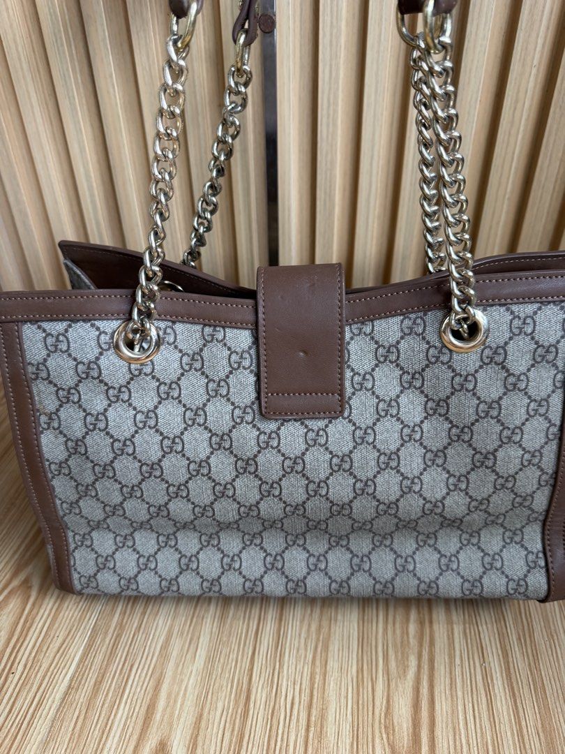 Gucci (Category: Luxury Bags & Wallets) located in Lipa City. Submitted by thyra06 (Listing ID 1436860844, Image 3). Description: Gg padlock medium size good as new soo nice.