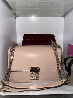 (Kategori: ) berada di . Dikirim oleh indiakilo (ID iklan 1436942089, Gambar 1). Deskripsi: .