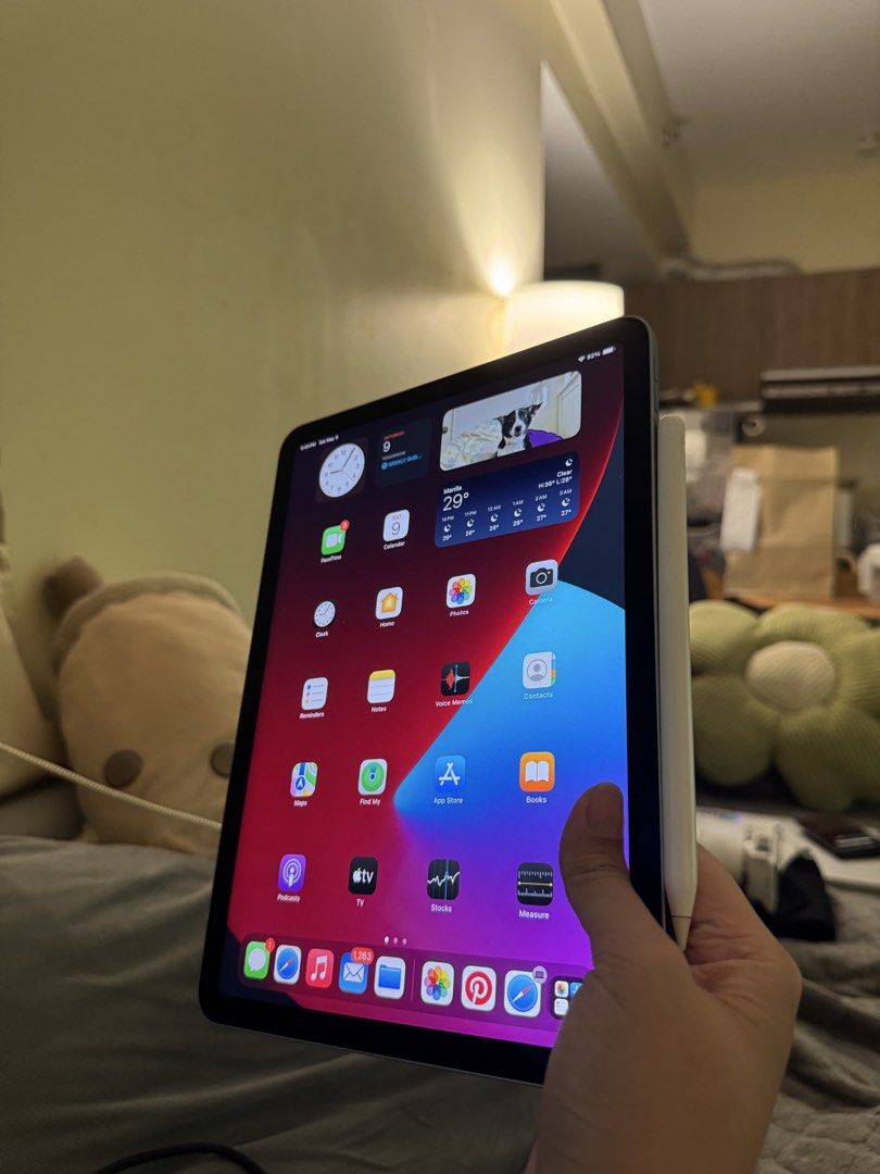 Ipad air 4th gen 64gb (Category: iPad) located in Pasig City. Submitted by martinasummer13 (Listing ID 1436985584, Image 2). Description: 64gb Blue color Additional if you want the apple pencil Not brand new so please set your expectations, but owned by girl so it’s taken care of! Has minimal scratches on back and side just from years of use, but not noticeable. Test all you want on meetup. Still works good but i want to upgrade because i am usin