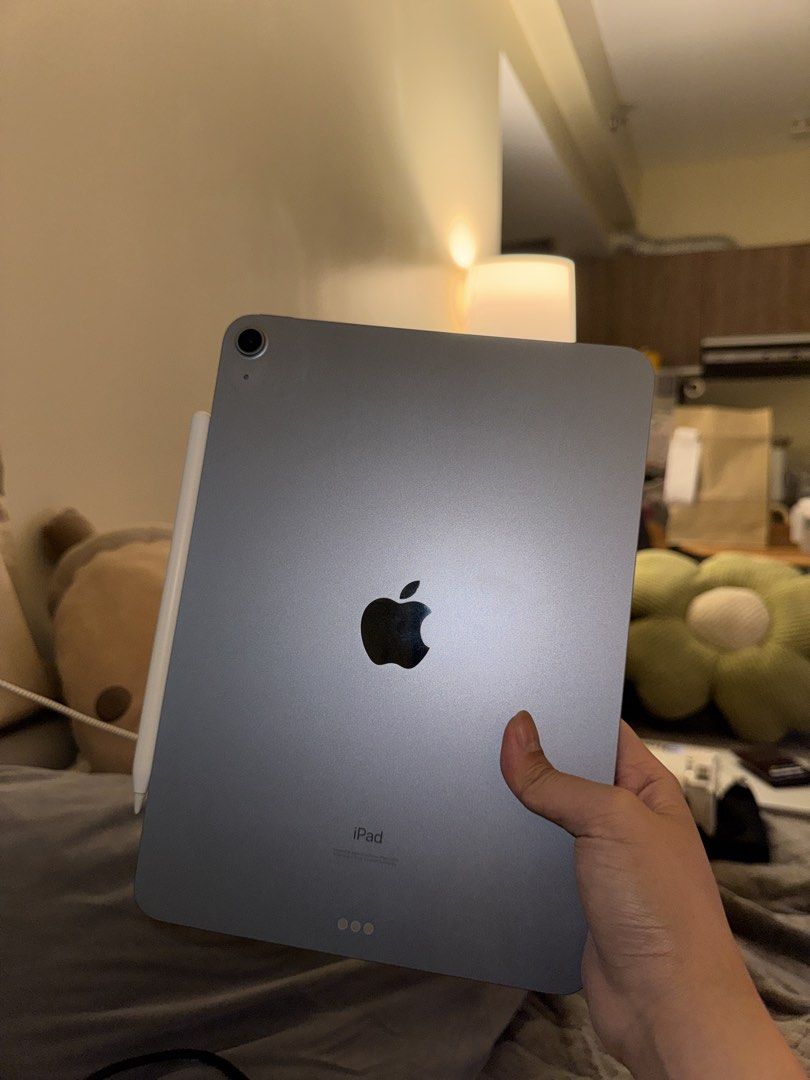 Ipad air 4th gen 64gb (Category: iPad) located in Pasig City. Submitted by martinasummer13 (Listing ID 1436985584, Image 3). Description: 64gb Blue color Additional if you want the apple pencil Not brand new so please set your expectations, but owned by girl so it’s taken care of! Has minimal scratches on back and side just from years of use, but not noticeable. Test all you want on meetup. Still works good but i want to upgrade because i am usin