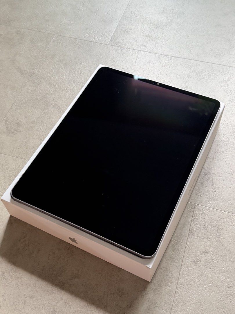 iPad Pro 12.9 inch 256gb 6th generation449367665448079361
