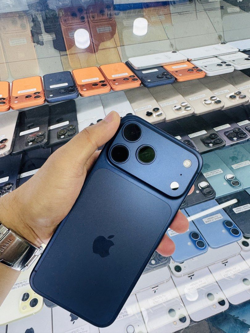 iPhone 17 Pro Max 1TB E-SIM 100% Battery Health (Category: iPhone 17 Series) located in San Juan City. Submitted by Khalidmgdla08 (Listing ID 1436833254, Image 2). Description: FOR SALE | TRADE/SWAP Price: 81,999 On hand: iPhone 17 Pro Max✔️ 1TB ✔️ E-SIM ✔️ 100% Batt health ✔️ 100% Original ✔️ 99% Makinis ✔️ 99% Smooth ✔️ NOT REFURB ✔️ NO HIDDEN ISSUES ✔️ NEVER BEEN REPAIRED ✔️ TEST TO SAWA✔️ FREE 3-UTOOLS ✔️ ANY MODEL OF IPHONE AND SAMSUNG ARE A