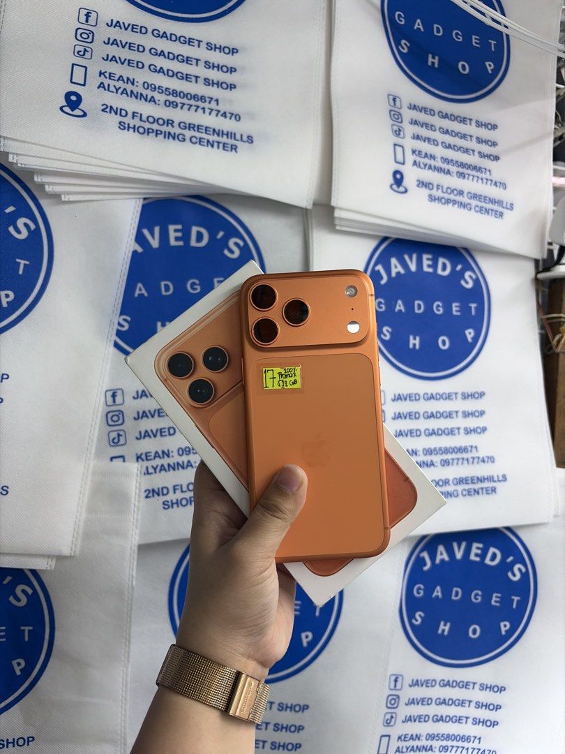 Iphone 17 Pro Max 512gb Esim Unlock 100% batt (Category: iPhone 17 Series) located in San Juan City. Submitted by javedsgadgetshop (Listing ID 1436945460, Image 1). Description: INSTALLMENT OPTIONS : SPAY LATER / GGIVES / CREDIT CARD! WE BUY AND SELL SO PWEDE MAGBINTA OR SWAP ! Quick Specs : 77,000 💵 Iphone 17 Pro Max (esim unlock) •512gb •US Variant •100% batt health •esim Unlock •100% Smoothness •No hidden issue | No Repaired •100% Authentic |