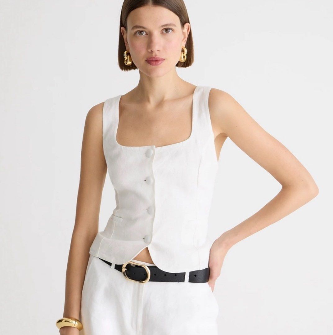 j.crew Linen Vest Top (Category: Blouses) located in Pasig City. Submitted by anjeg (Listing ID 1436835136, Image 1). Description: - J.Crew linen vest - Light blue color - Size 6 - Square neckline - Button-down front - Two front pockets - Made in India Original price is around $90.