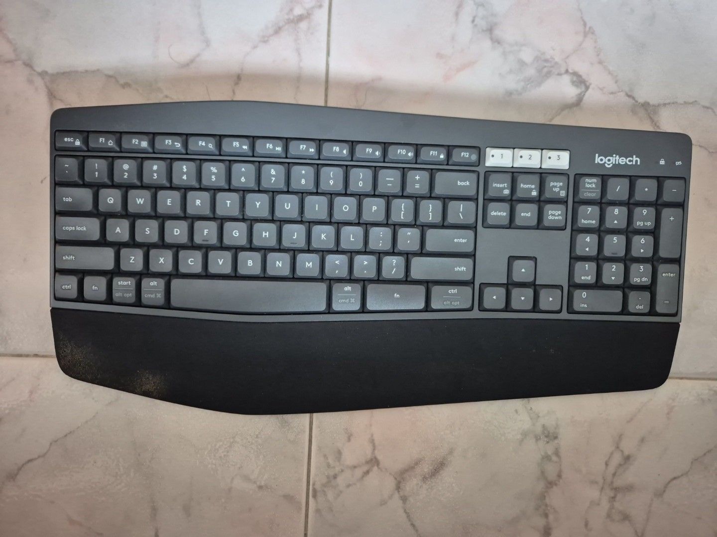 K850 Logitech Bluetooth keyboard449368577080053760