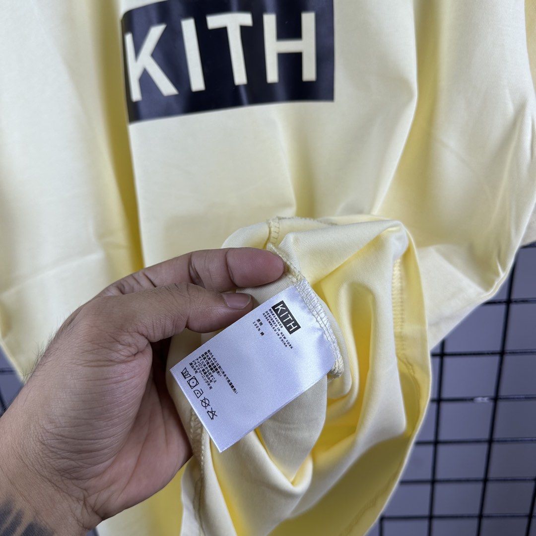 KITH (Category: Activewear) located in Talavera. Submitted by puppyinsane (Listing ID 1436917684, Image 3). Description: LARGE Length: 29 Width: 23 Brand new (authentic).