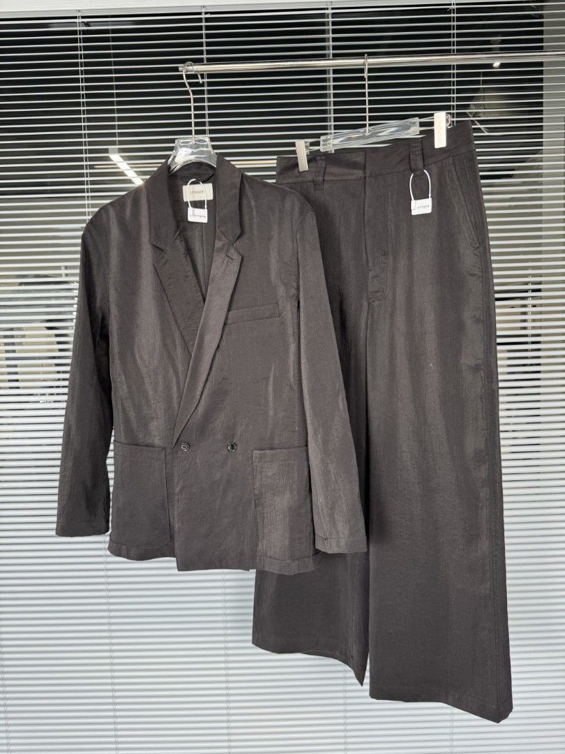 Lemaire 26SS Dry Silk Suit Set (Category: Luxury Apparel) located in Makati City. Submitted by donda.archives (Listing ID 1436850206, Image 1). Description: - 76% silk, 24% polyamide - Custom lampo zipper - Three size custom bottoms - Both elegant and comfortable. Dry silk fabric comes in two types: shiny and matte. Ours uses the same shiny fabric as retail, which is more expensive and more beautiful. It has a subtle yet striking sheen under ligh