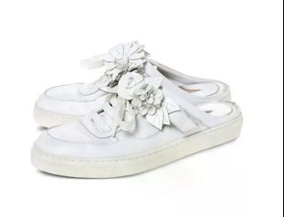 (Category: ) located in . Submitted by jtia_designer_luxury_fashion (Listing ID 1436872467, Image 1). Description: .