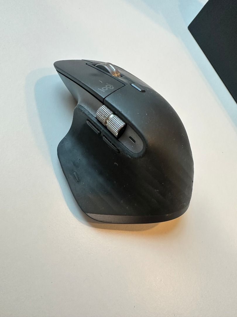Logitech MX Master 3 Advanced Wireless Mouse – Great Condition449491185750528002
