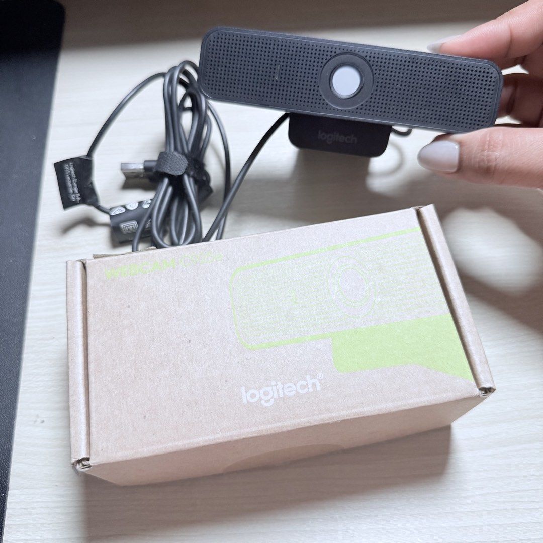 Logitech Webcam C925e (Category: Webcams) located in Caloocan City. Submitted by madz_stuff (Listing ID 1436885950, Image 2). Description: - Logitech webcam with original box. - Includes webcam and cable. - Sleek black design. - Ready to use. - Used but not abused - Tech specs: https://www.logitech.com/en-ph/products/webcams/c925e-business-webcam.960-001075.html - Rfs: spare webcam - Location: North Caloocan City.