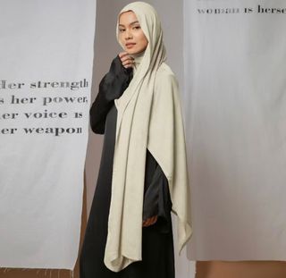 (Kategori: ) berada di . Dikirim oleh decluterringg (ID iklan 1436891150, Gambar 1). Deskripsi: .