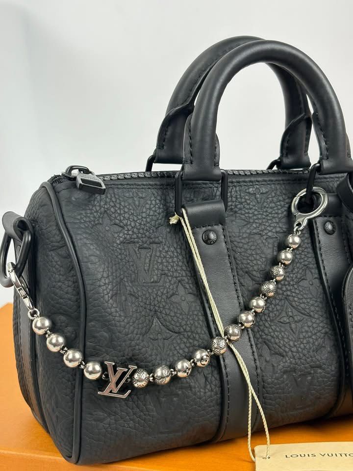 LV Keepall 25 Bandoliere (Category: Luxury Bags & Wallets) located in Las Pinas. Submitted by vinalcantara (Listing ID 1436829826, Image 2). Description: For Steal / Trade !! LV Keepall 25 Bandoliere Brandnew / Complete with receipt (Bought 03/05/26) Php 130,000 Will send detailed pics upon request ✔️ ✅ Terms/Layaway 📍 Loc/Meet ups: Las Piñas 💸 BDO or Gcash 🚚 Lalamove/LBC ✔️ Unli vouch and legit check @Prynne_sole on IG! Dm to purchase!.