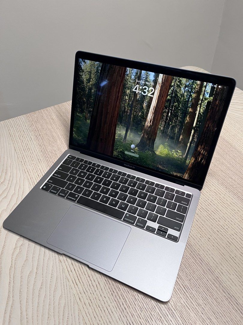 M1 Macbook Air449794550353121281