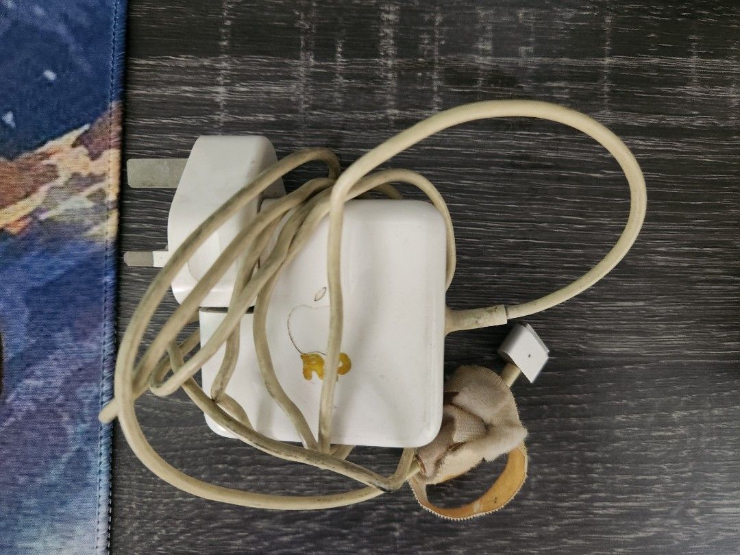 MacSafe Computer Charger449269751979059201