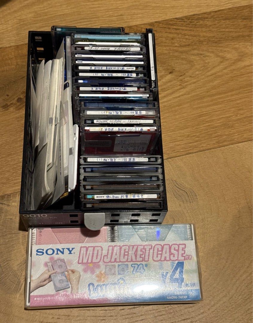 MD Discs and Case （分類：可攜式音響設備）位於 Hong Kong。 由 vivavicb 提交（商品編號 1437013328，圖片 1）。簡介： 。