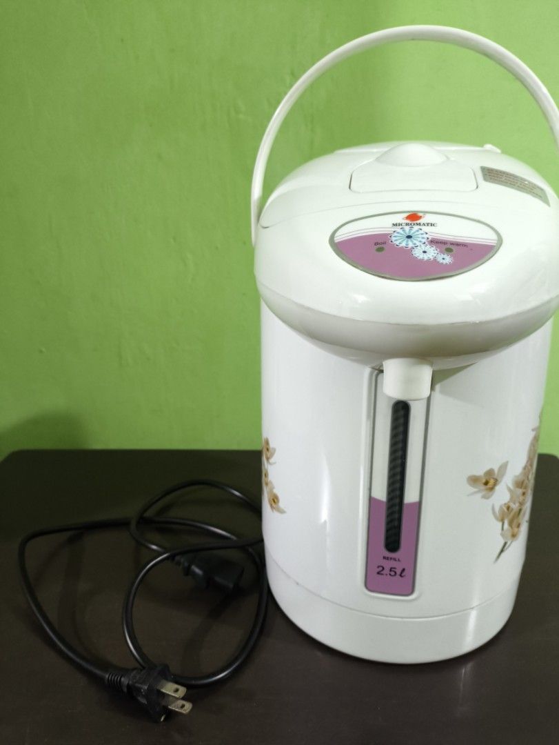 Micromatic Electric Airpot 2.5L (Category: Coffee Machines & Makers) located in Manila. Submitted by warmlion_c35e87 (Listing ID 1436948049, Image 1). Description: - 2.5L Capacity - Floral Design - Stainless Steel Interior - Convenient Handle - Visible Water Level Indicator - Includes Power Cord - Lid with Red Button.