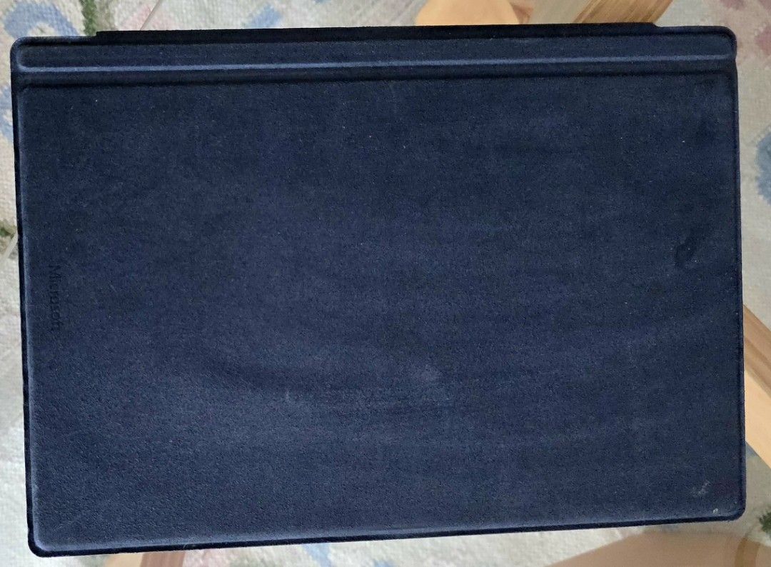 Microsoft Surface 7 Pro Tablet with Keyboard449372192999352324