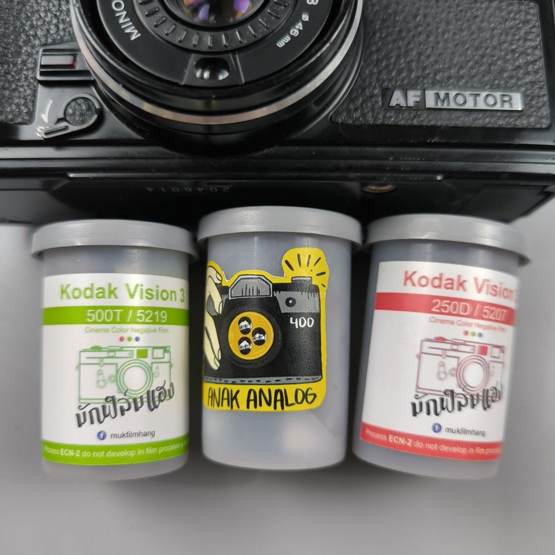 Minolta Hi-Matic AF2-MD Film Camera (Category: Cameras) located in General Mariano Alvarez. Submitted by rammrtnz (Listing ID 1436976817, Image 3). Description: Selling my pre-owned film camera. Minolta Hi-Matic AF2-MD Film Camera With strap ng canon Viewfinder okay pa. Palinis lang Lens no fungus. Note: Working pa before. Nagagamit namin. Pero natambak ng matagal Beep sounds lang. Di nagpafire shutter. Red light then beep sounds lang. With 3 fil