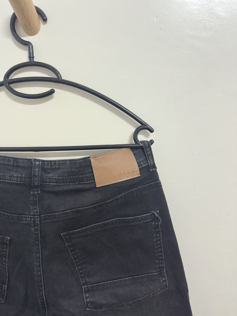 NEUW Black Jeans - Size 34 (Category: Jeans) located in Manila. Submitted by hutfris (Listing ID 1436903275, Image 2). Description: - NEUW black jeans - Size 34 - Classic five-pocket design - Button closure and zip fly - Dark grey color - Brand patch at the back.