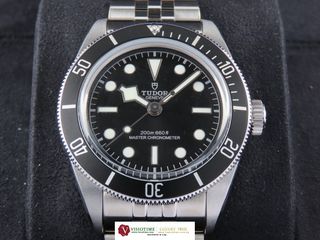 (Category: ) located in . Submitted by luxurytime (Listing ID 1436933284, Image 1). Description: .