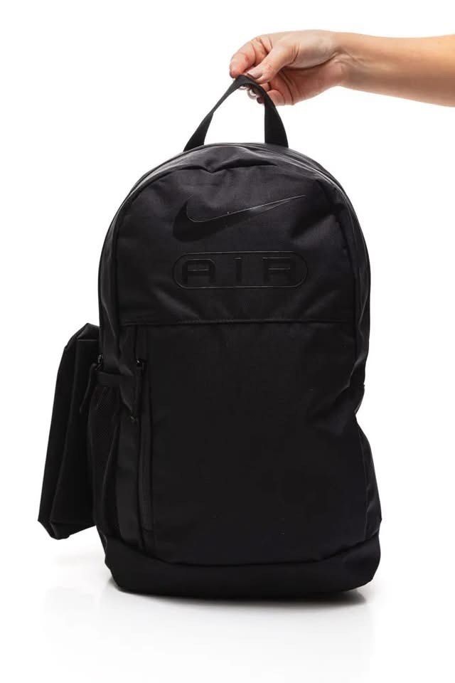 Nike Air Elemental Backpack w/ Detachable pencil case– Black Edition (Category: Backpacks) located in Mandaluyong City. Submitted by luxprelovedbagsparadise (Listing ID 1436890183, Image 2). Description: 🎒✨ BACK TO SCHOOL ESSENTIAL ✨🎒 🖤 Nike Air Elemental Backpack – Black Edition Comes with a detachable pencil case for extra convenience! ✏️🔥 Perfect for school, travel, or everyday use — lightweight, stylish, and functional for your little one
