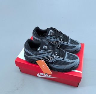 (Category: ) located in . Submitted by khai.uasneakers (Listing ID 1436964981, Image 1). Description: .