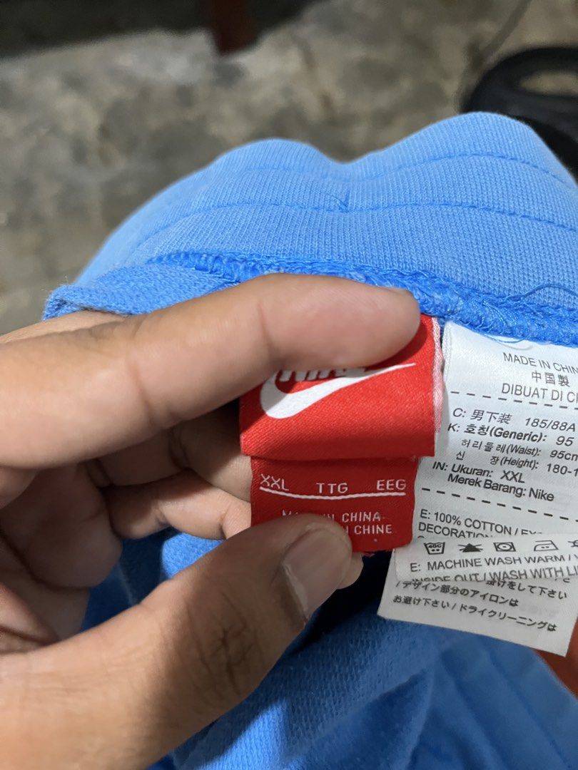 Nike Blue Shorts XXL (Category: Shorts) located in Cavite. Submitted by renz.rezn (Listing ID 1436899534, Image 2). Description: - Nike XXL shorts - Blue color - White Nike logo - 100% cotton - Made in China - Drawstring waistband 600 Free ship.