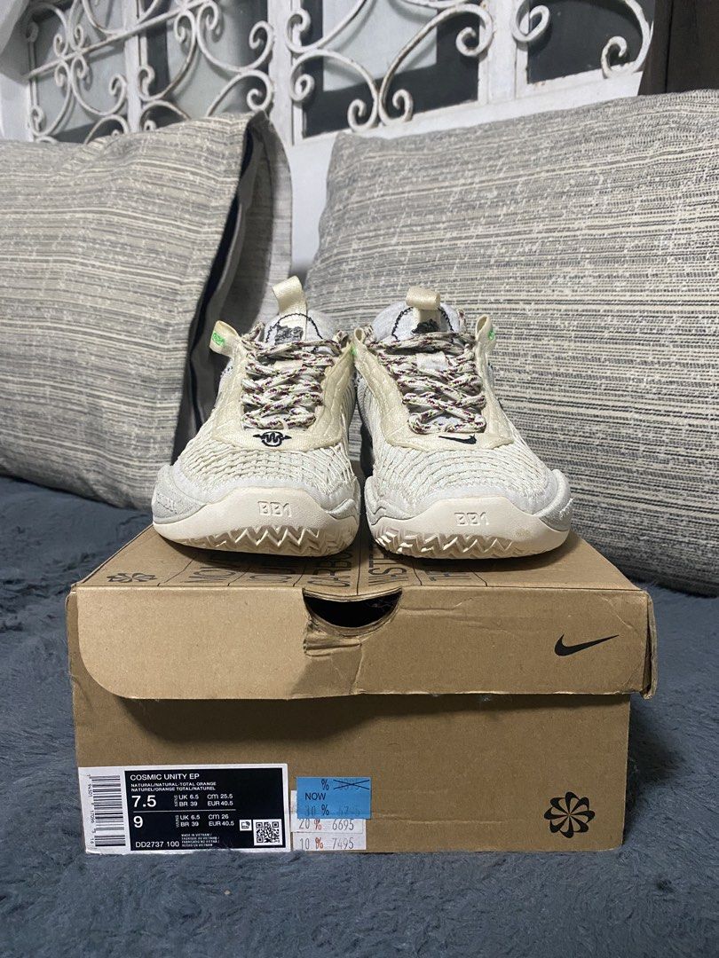 Nike Cosmic Unity (Category: Sneakers) located in Manila. Submitted by goatseller0528 (Listing ID 1436863259, Image 1). Description: Nike Cosmic Unity 1 -size : 7.5 / 40-41 -rfs : wrong size -box available -wrap gone -issues seen in last pics -price is negotiable .
