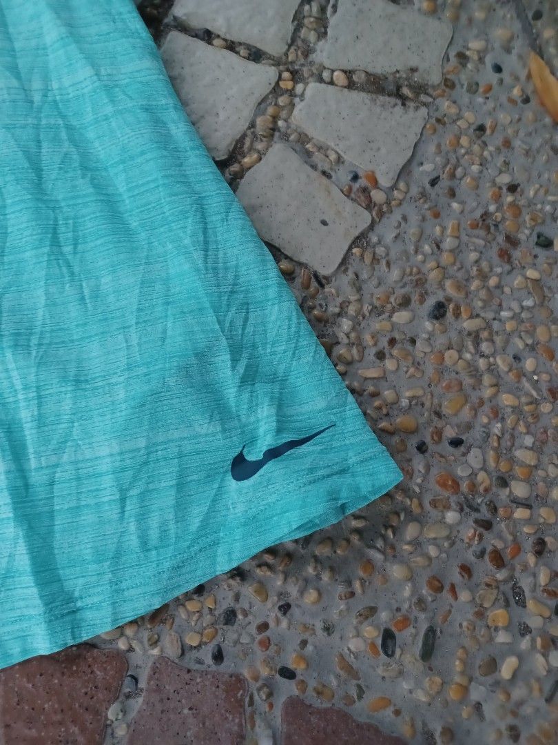 Nike Tank Top with Built-in Bra (Category: Activewear) located in Iloilo. Submitted by raeshel (Listing ID 1436955724, Image 2). Description: - Nike tank top - Built-in bra - Teal outer layer - Darker teal inner bra - Size: S-M .